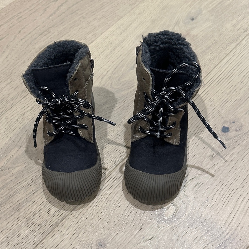 Zara Kids Black and Brown Lace-Up Boots